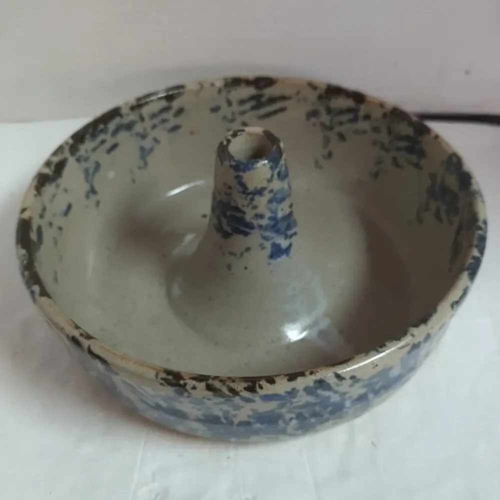 Vintage Hand Thrown Pottery Splatterware Bundt Pan Signed Aubrey Brown 2002 Blue